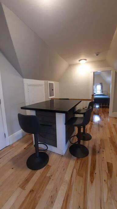 Guest Suite In Historical District Gloucester Exterior foto